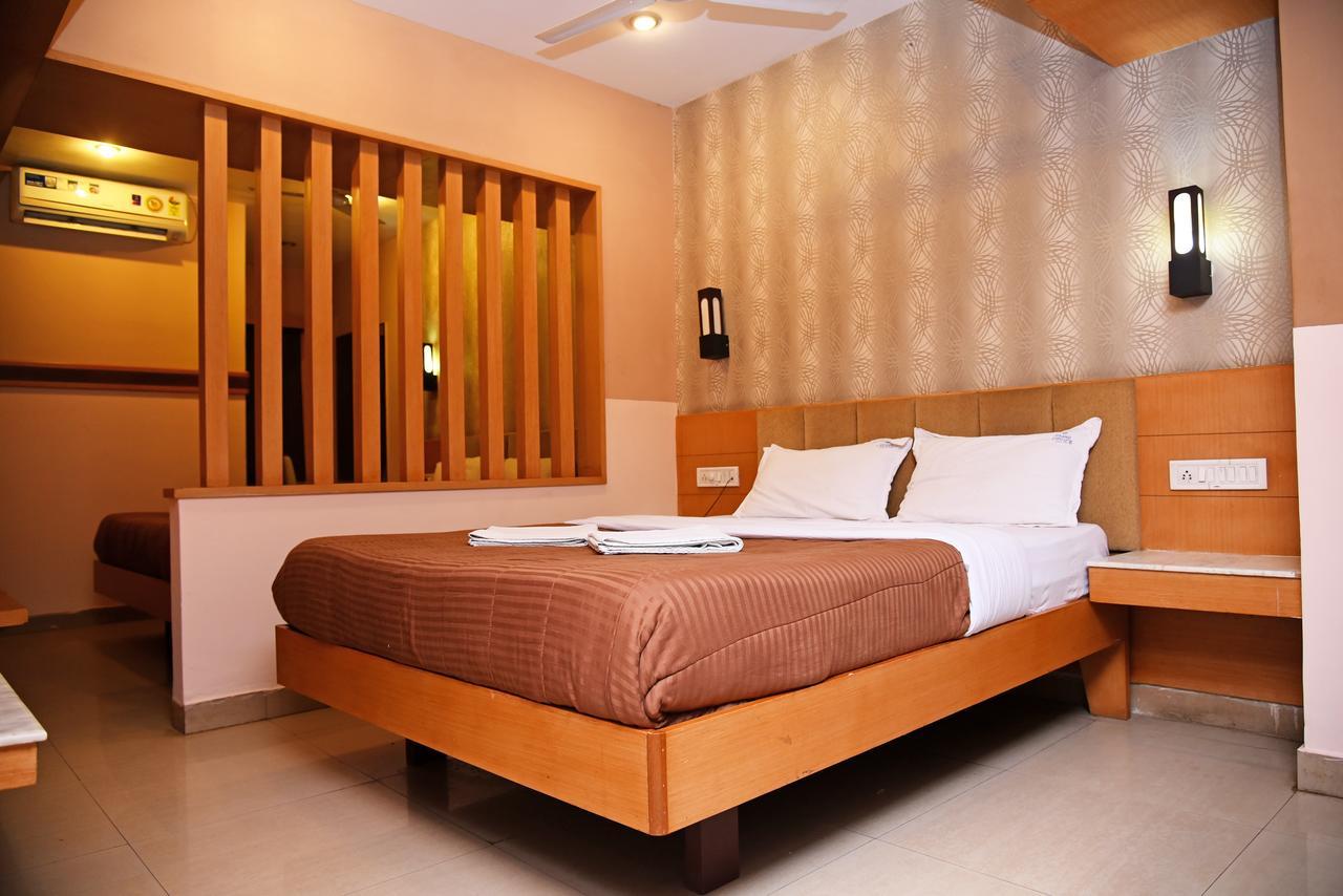 Hotel Grand Choice Bangalore Exterior foto